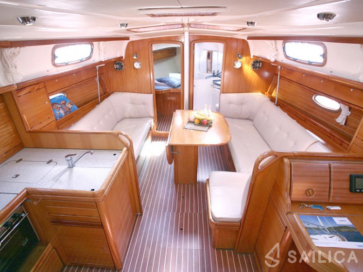 Bavaria 37 Cruiser - Yacht Charter Sailica