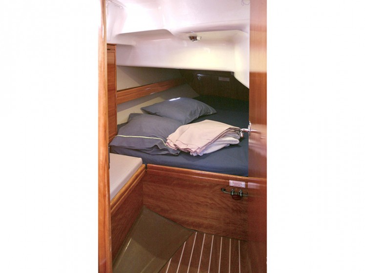 Bavaria 37 Cruiser - Yacht Charter Sailica