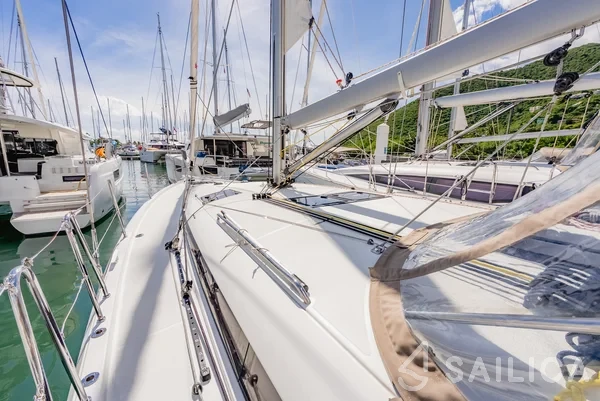 Sun Odyssey 440 - Yacht Charter Sailica