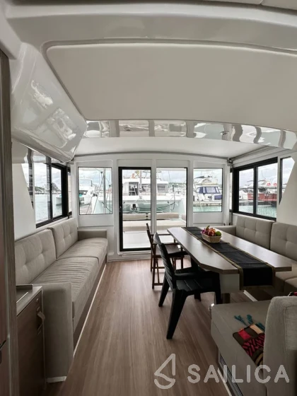 Bali 4.2 - Yacht Charter Sailica