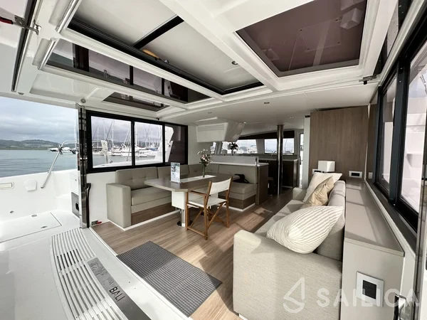 Bali 4.2 - Yacht Charter Sailica