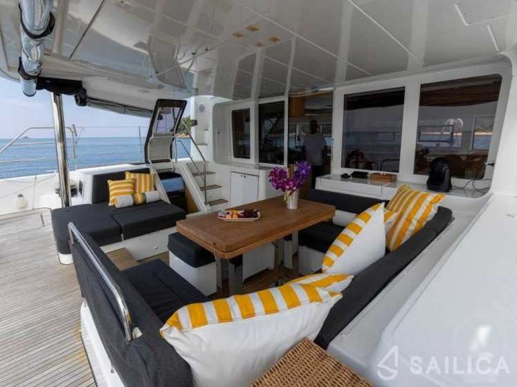 Lagoon 52F - Yacht Charter Sailica