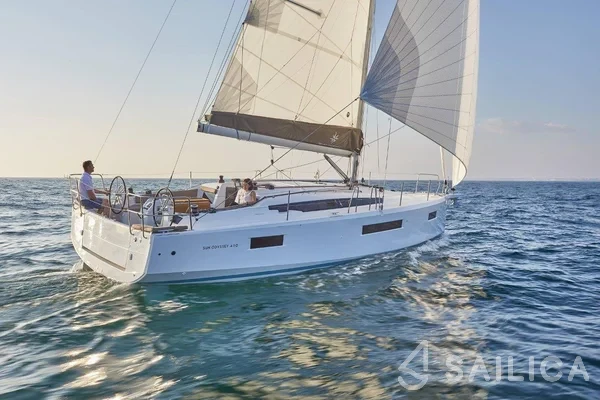 Sun Odyssey 410 - Yacht Charter Sailica