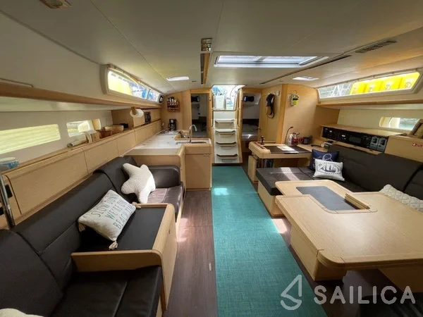 Sun Odyssey 519 - Yacht Charter Sailica