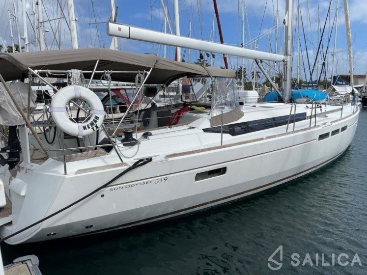 Sun Odyssey 519 - Yacht Charter Sailica