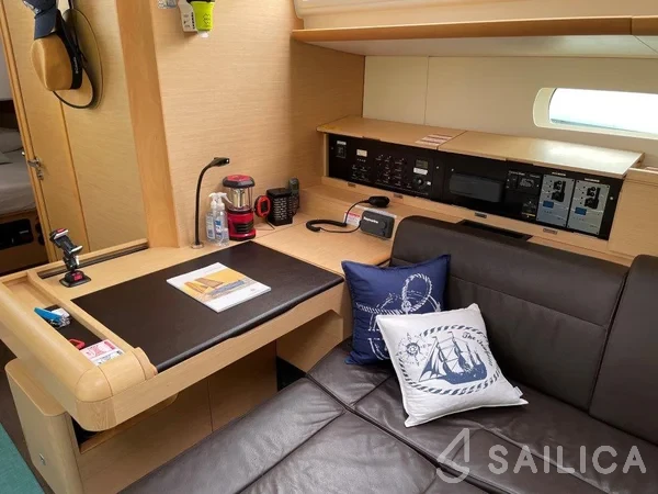 Sun Odyssey 519 - Yacht Charter Sailica