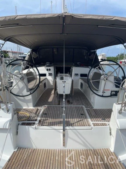 Sun Odyssey 519 - Yacht Charter Sailica