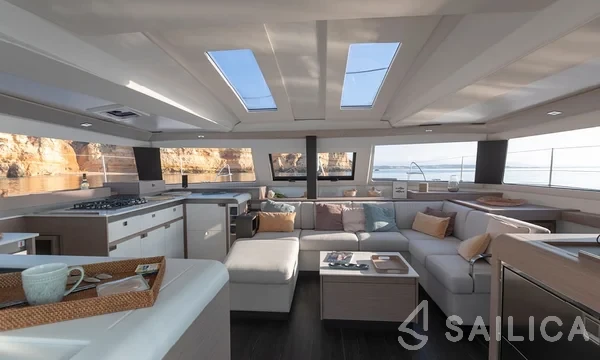 Elba 45 - Yacht Charter Sailica