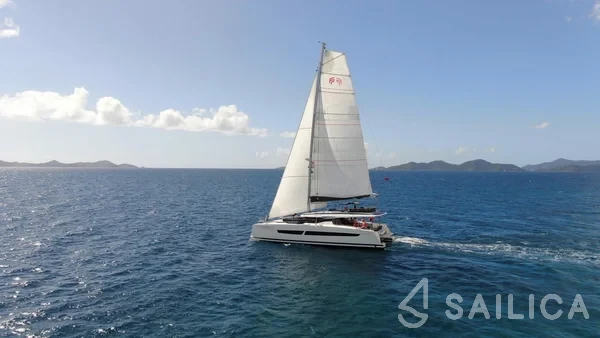 Aura 51 - Yacht Charter Sailica