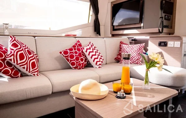 Aura 51 - Yacht Charter Sailica