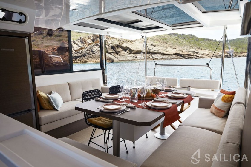 Bali Catspace - Yacht Charter Sailica
