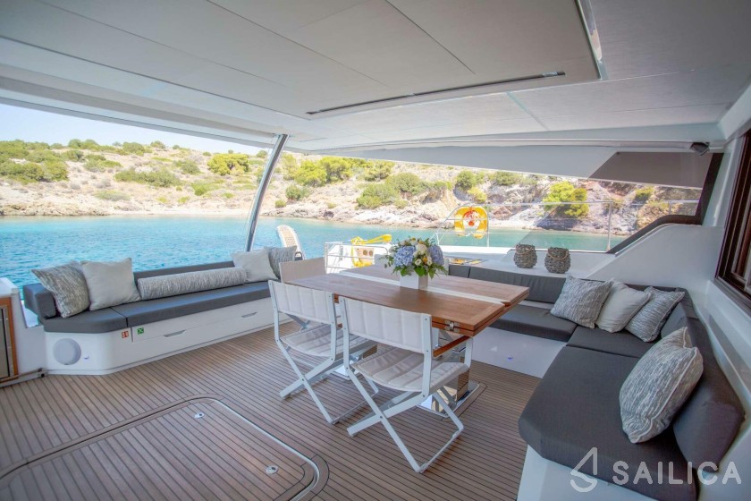 Fountaine Pajot - Photo #14 Fountaine Pajot - Yacht Charter Sailica