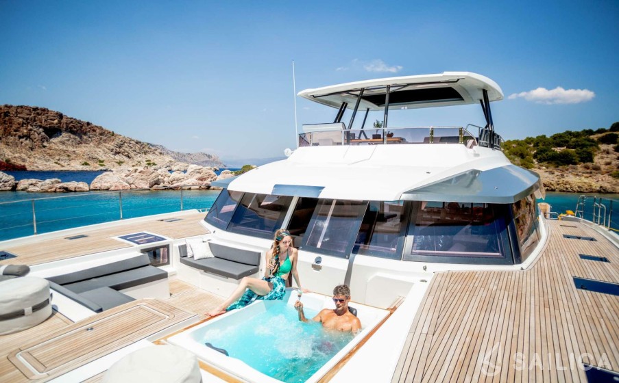 Fountaine Pajot - Photo #13 Fountaine Pajot - Yacht Charter Sailica