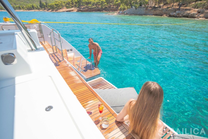 Fountaine Pajot - Photo #8 Fountaine Pajot - Yacht Charter Sailica