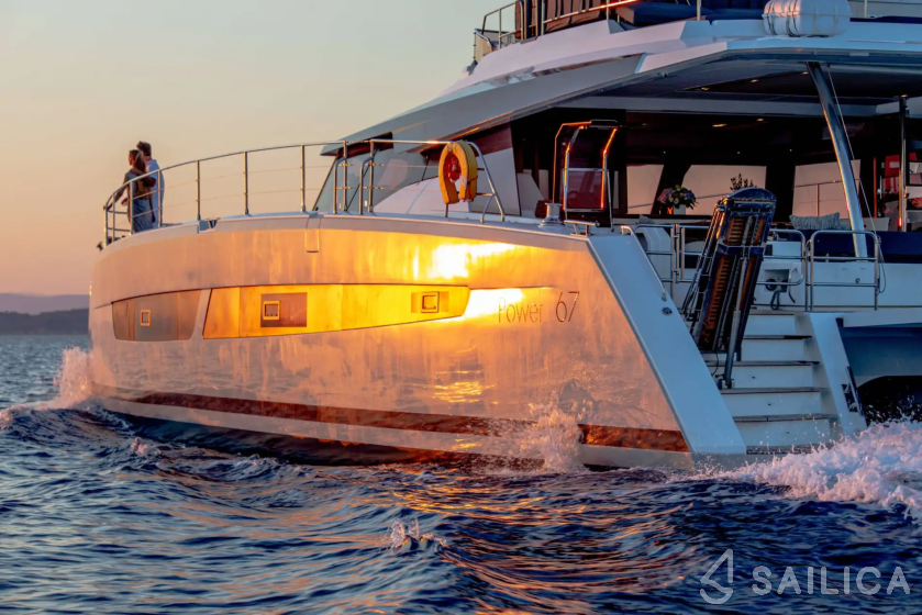 Fountaine Pajot - Photo #5 Fountaine Pajot - Yacht Charter Sailica