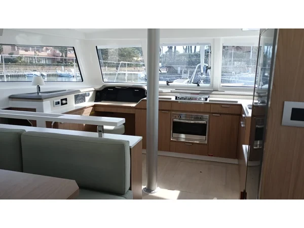 Bali Catspace - Yacht Charter Sailica