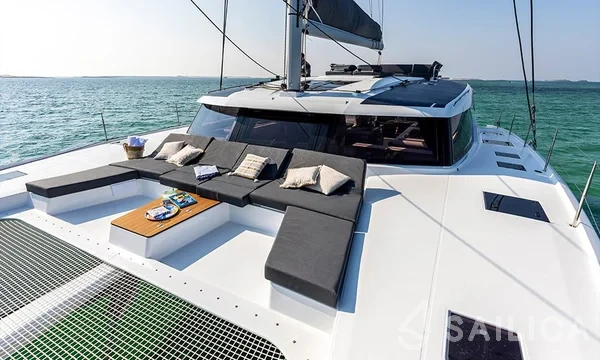 Aura 51 - Yacht Charter Sailica