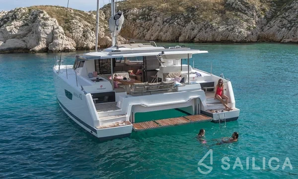 Astréa 42 - Yacht Charter Sailica