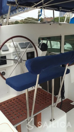 Lagoon 410 S2 - Yacht Charter Sailica