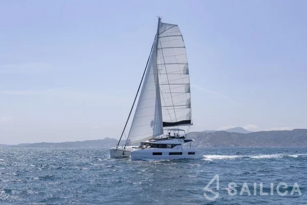 Lagoon 51 - Yacht Charter Sailica