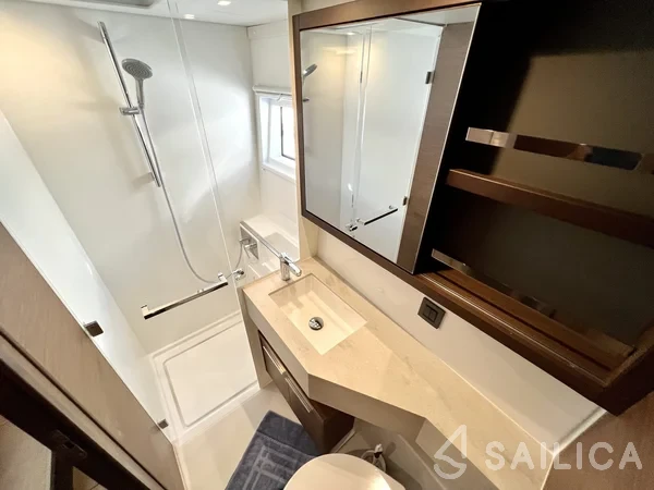 Lagoon 46  - Yacht Charter Sailica