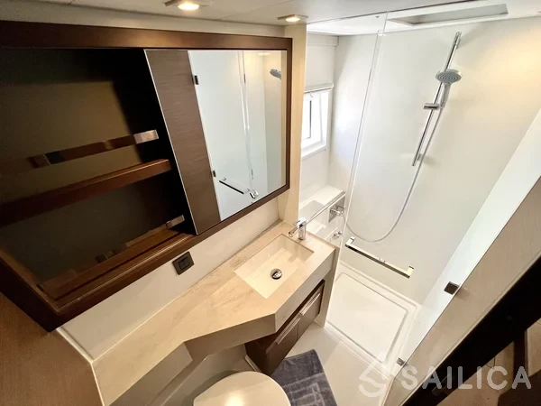 Lagoon 46  - Yacht Charter Sailica