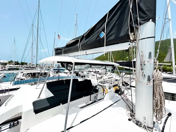 Lagoon 46  - Yacht Charter Sailica