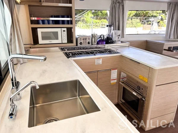 Lagoon 46  - Yacht Charter Sailica