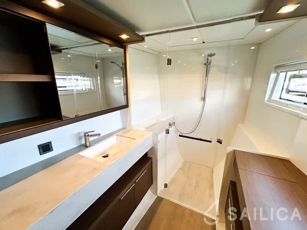 Lagoon 46  - Yacht Charter Sailica