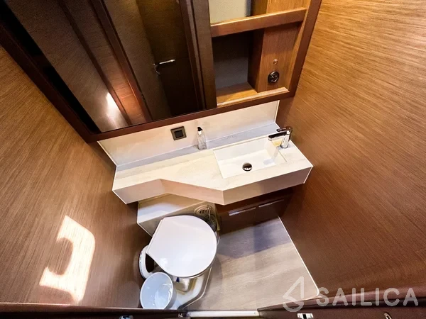 Lagoon 46  - Yacht Charter Sailica