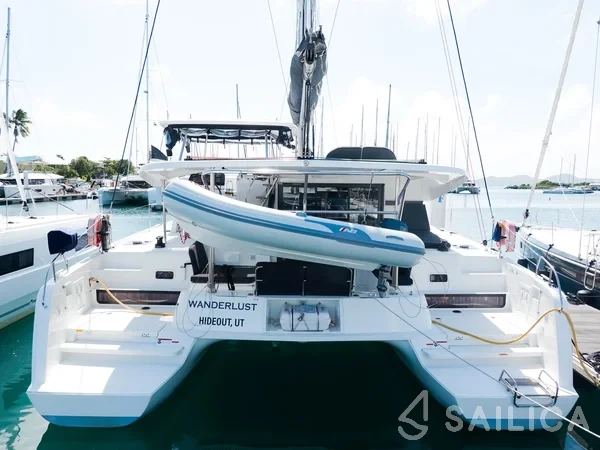 Lagoon 42 - Yacht Charter Sailica