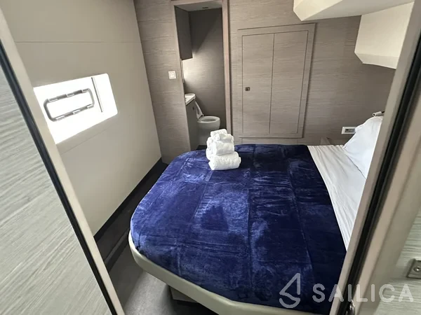 Fountaine Pajot MY6 - Yacht Charter Sailica
