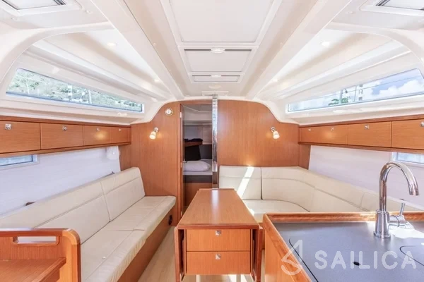 Bavaria 37 - Yacht Charter Sailica