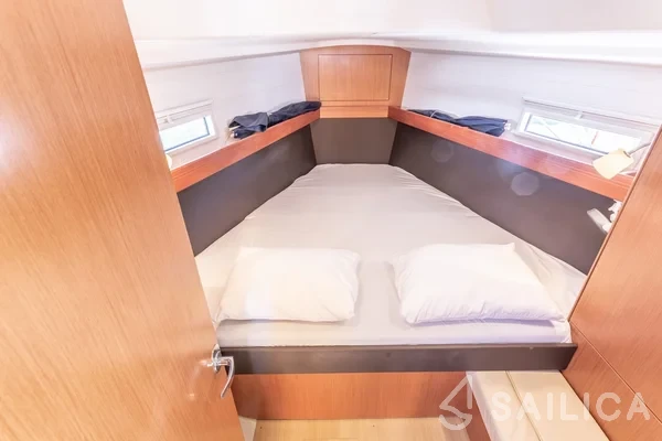 Bavaria 37 - Yacht Charter Sailica
