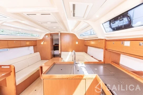 Bavaria 37 - Yacht Charter Sailica