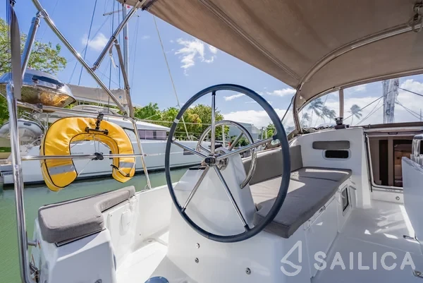 Sun Odyssey 380 - Yacht Charter Sailica