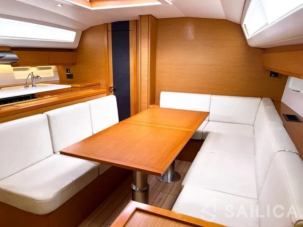 Jeanneau 54 - Yacht Charter Sailica