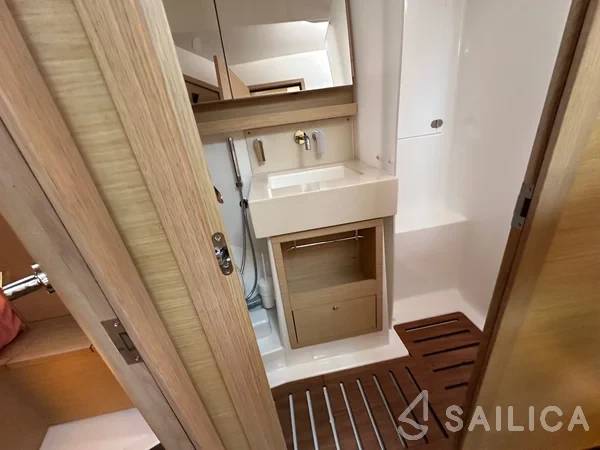 Dufour 530 - Yacht Charter Sailica