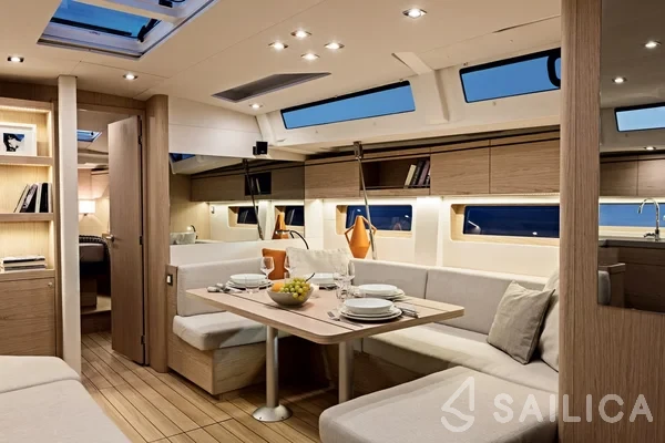 Oceanis 51.1 - Yacht Charter Sailica