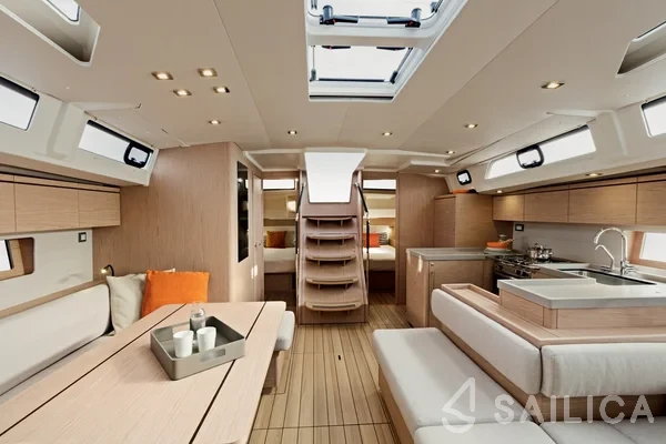 Oceanis 51.1 - Yacht Charter Sailica