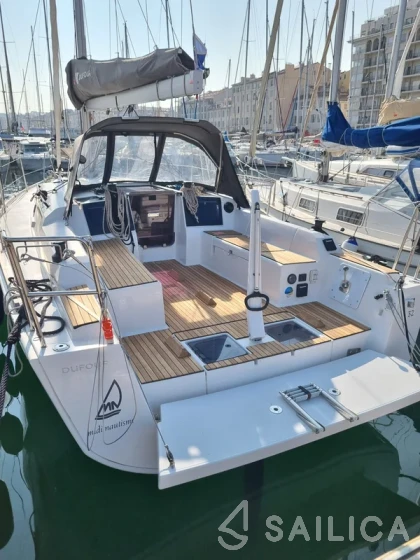 Dufour 32 - Yacht Charter Sailica