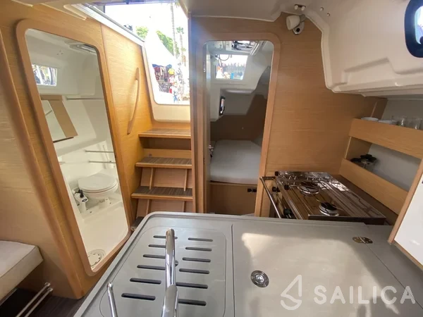 Dufour 32 - Yacht Charter Sailica