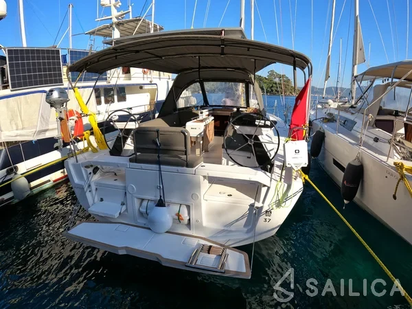 Dufour 37 - Yacht Charter Sailica