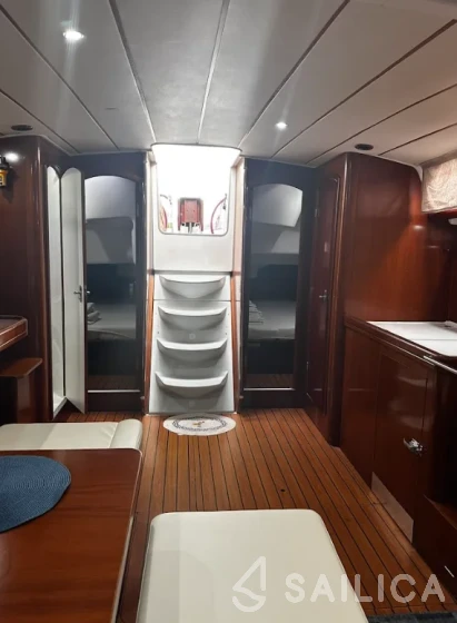 Oceanis 473 Clipper - Yacht Charter Sailica