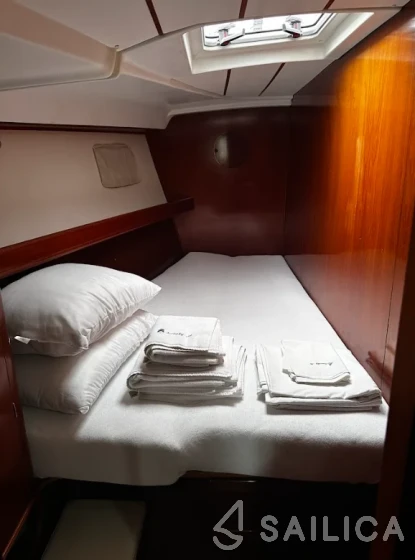 Oceanis 473 Clipper - Yacht Charter Sailica