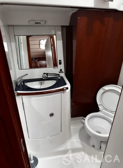 Oceanis 473 Clipper - Yacht Charter Sailica