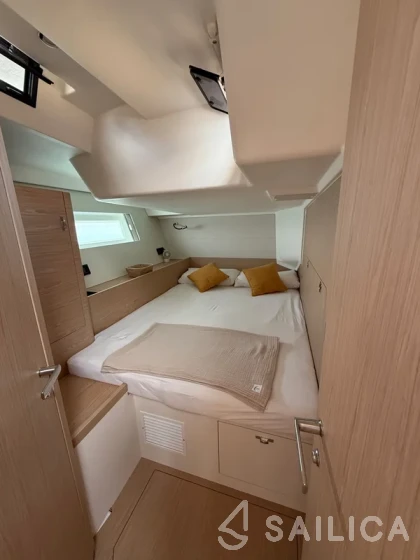 First 53 - Photo #27 First 53 - Yacht Charter Sailica