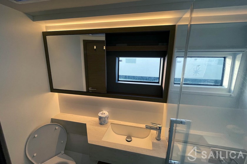 Lagoon 50 - 6 + 2 cab. - Yacht Charter Sailica