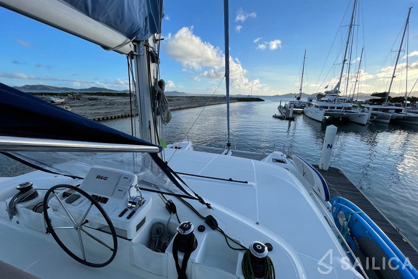 Lagoon 50 - 6 + 2 cab. - Yacht Charter Sailica