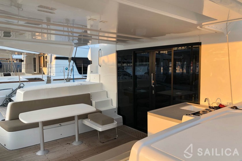 Lagoon 50 - 6 + 2 cab. - Yacht Charter Sailica